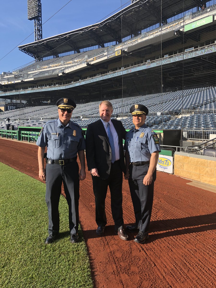 ACE_Innamorato's tweet photo. Also, thank you to law enforcement for all you do to keep us safe and your commitment to Special Olympics, @alleghenybadge @alleghenycopd @pghtransitpd @PghPoliceChief #ACOME, Supt. Kearns, Asst. Supt. Joseph, Sheriff Kraus and Chief Porter. https://t.co/g8Z8b4fMJf
