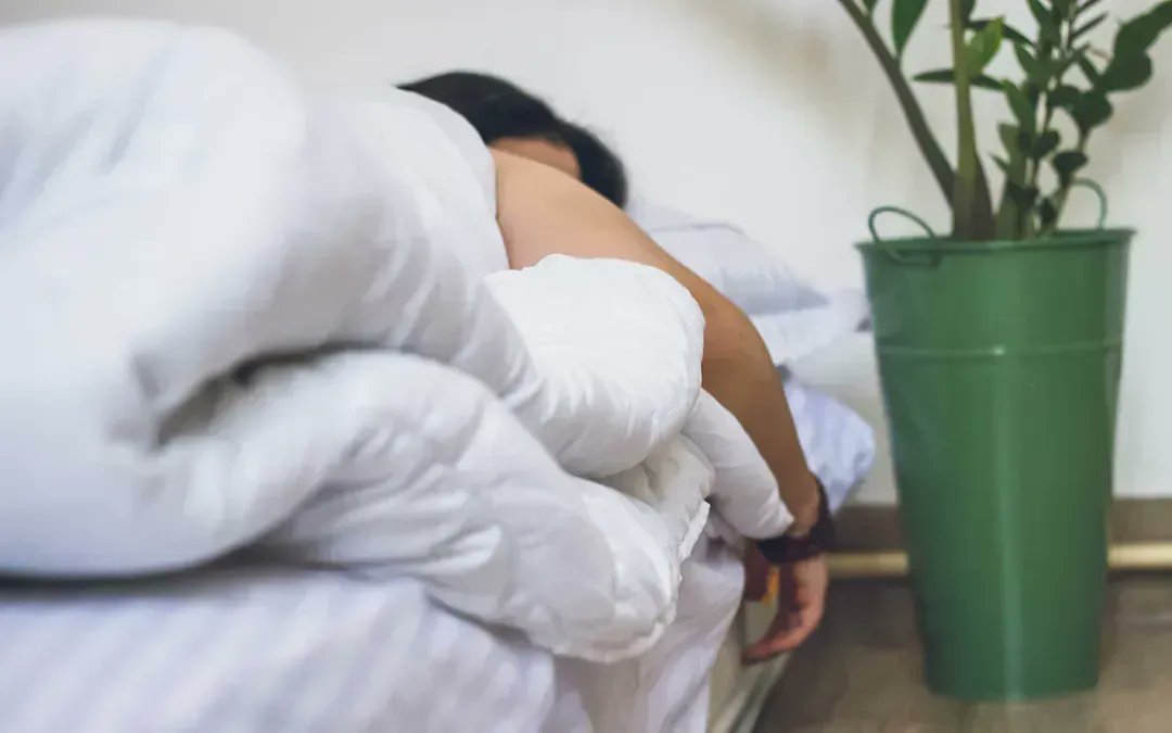 Leaf411org's tweet photo. https://t.co/M8Dnf4VBOO Read about Sleep and Cannabis contributed by @Leaf411 in @SweetJaneMag Schedule your 30 minute guidance call with our Cannabis Nurses at https://t.co/uuRq6kNHCE! If you need financial assistance, visit our website FAQ's! #askanurse #leaf411 #sweetjanemag https://t.co/iGSXogY9qv