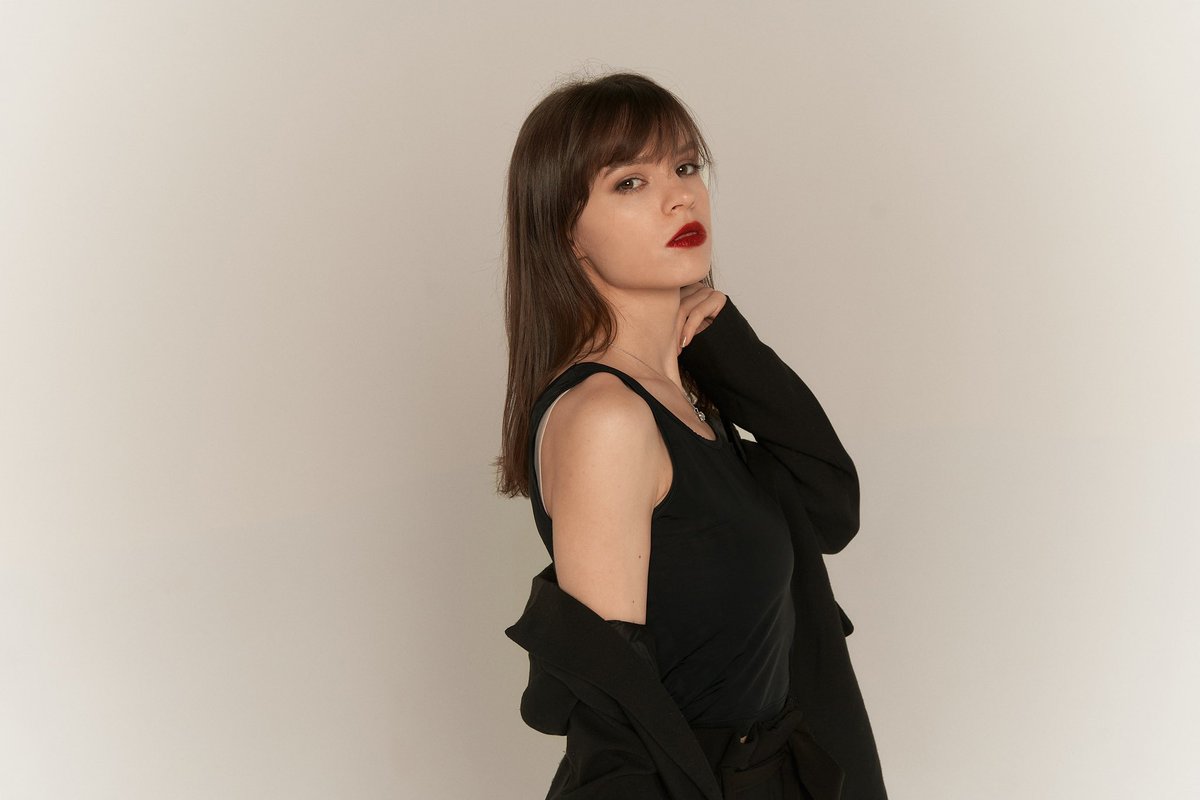 Jewel_cdt's tweet photo. Hello, Sparkle! This is Maria (@K_Rei_Chan )
Not so long ago I moved to Kaliningrad and for a while. The main team will dance and develop without me.
You can follow me in my personal accounts
And, most importantly, don't forget to support JEWEL 💎

I will miss you very much 😢 https://t.co/pY4xyk8OBj
