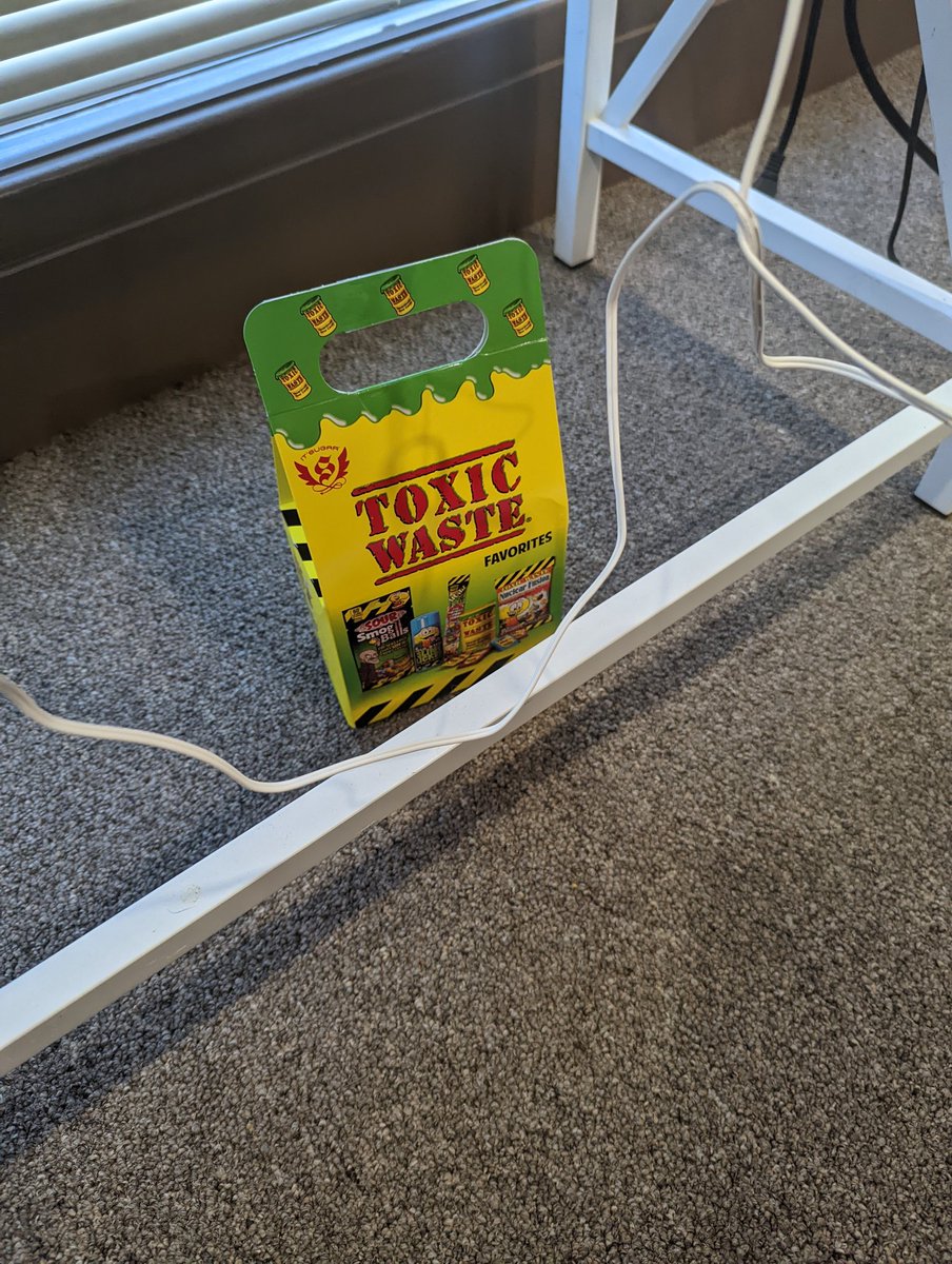 Invarewrites's tweet image. Hey @OSHA_DOL should I be worried about the toxic waste in my office? 
Your thoughts @pdawriting  &amp;amp; @AFaber97  ?