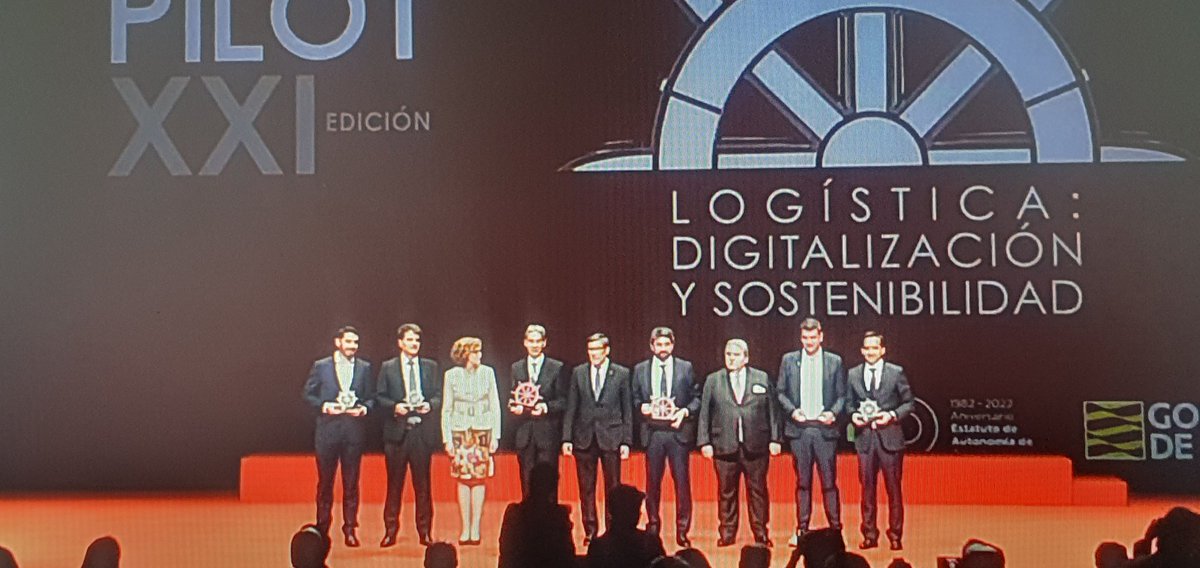 aeropuerteruel's tweet photo. Finaliza XXI edición Foro Pilot, enhorabuena a los premiados #PremioPilot 2022 @Novaltia y @SCATI_Spain https://t.co/eGGLLyyFQe