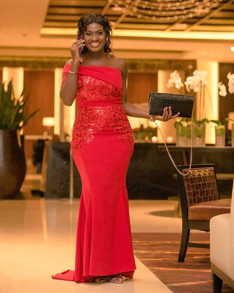 CalitoRealer's tweet photo. Martha Ankomah or Abena Korkor choose one...

Like for Abena Korkor and retweet for Martha Ankomah.

Choose wisely https://t.co/nFc8mLQ4zw