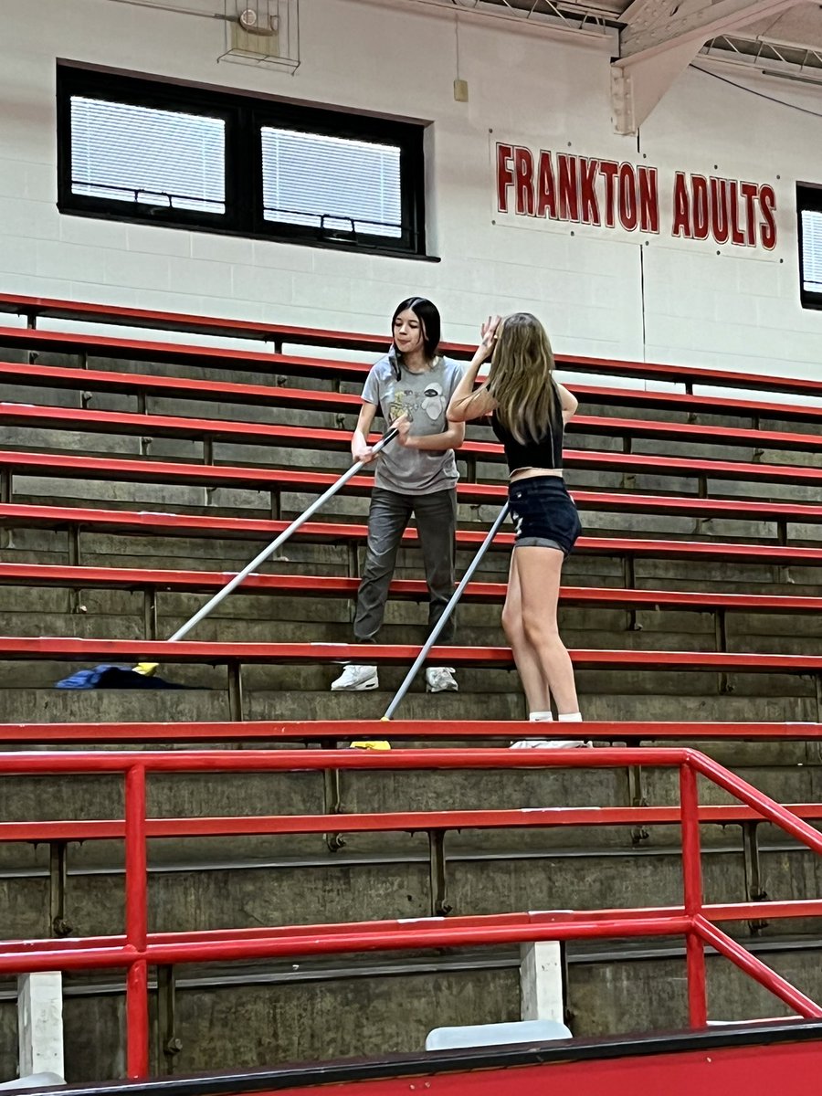 kaishagray's tweet photo. Hard working group of 7th graders getting things clean and ready for our seniors to graduate!
#FJSHSdayofservice
@stephiestewart7 
@FJSHS_AP 
@FranktonEagles https://t.co/SWdgiP9qYp