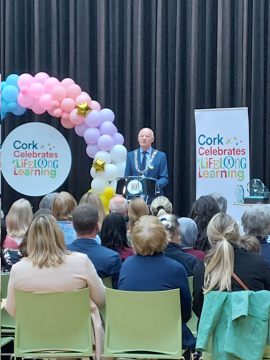 Fantastic to be back at an in-person event <a href="/corkcitycouncil/">Cork City Council</a> <a href="/learning_fest/">Cork Lifelong Learning Festival</a>...even better when we are here to celebrate an award @SHC_Cork being recognised for the sexual health hubs initiative spear headed by <a href="/MuireFarrell/">Muire O Farrell</a> 🥳