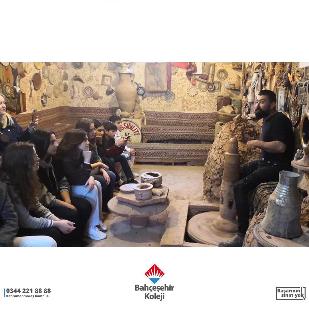 bahcesehirmaras's tweet photo. Doğanın ve tarihin iç içe geçtiği Nevşehir'de öğrencilerimizle güzel bir gezi gerçekleştirdik..

🌋🚎🐫

#KahramanmaraşBahçeşehirKoleji

@osmandingis @mehmetsanalocak @bahcesehir_k12 https://t.co/QeabJ294gj