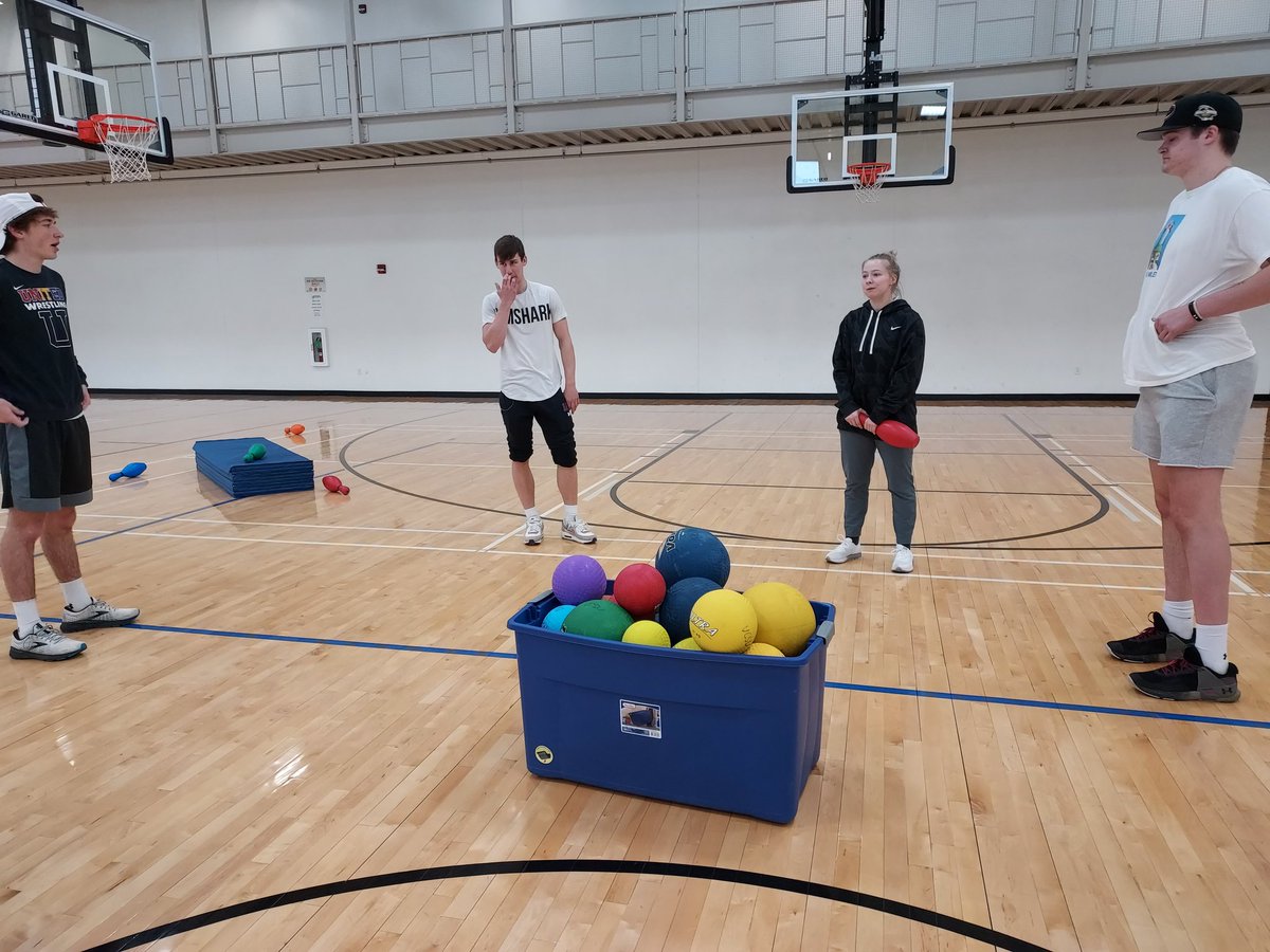 VCSUKHP's tweet photo. Final for HPER 314 Activities for Physical Educators was to introduce UNIQUE activities that we can use in Physical Education. Several CREATIVE and FUN activities were peer taught throughout the final! Good job! #VCSU #vcsukhp https://t.co/OwlAR1FIZ6