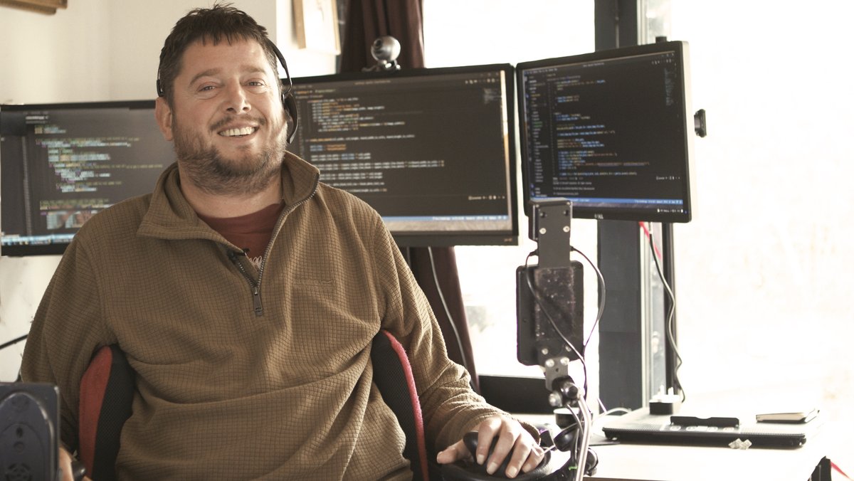 Our Employment Toolkit answers questions about returning to work or volunteering after #spinalcordinjury​ 💼

The videos offer lived experience and practical advice to support you at whatever stage of the journey you're at!

Check it out👉bit.ly/39aQMhx