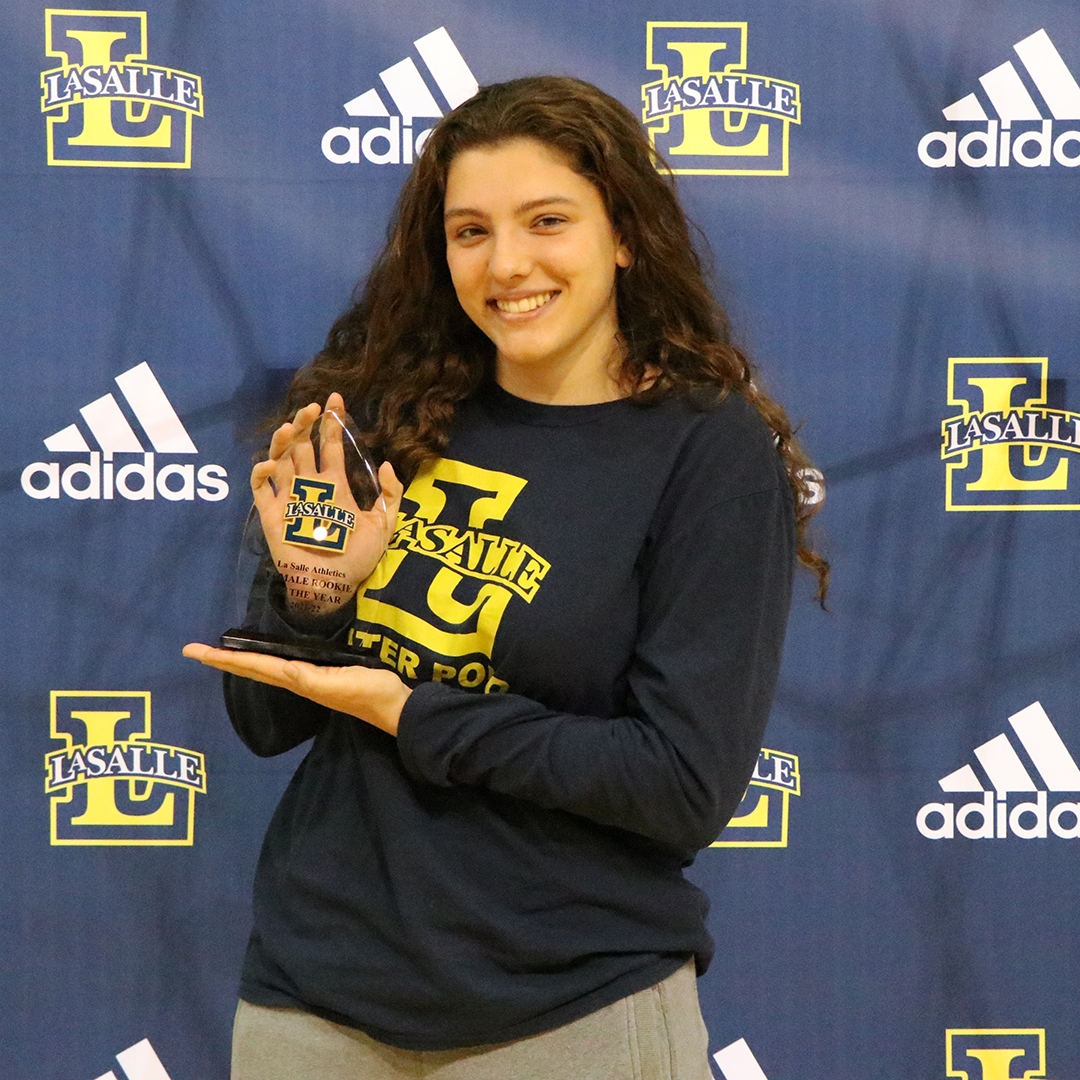 lasalle_wpolo's tweet photo. Nothing but smiles for our La Salle Female Rookie of the Year, Francesca Co'! https://t.co/UsB5XtVY1A
