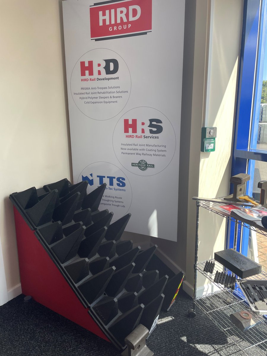 BusinessinDN's tweet photo. Great to see Michael Hird, Chairman of @HirdGroup this afternoon following our regular #GBRHQ catchup. We looked at equipment like @TTSRail walkway system made from recycled plastic bottles!
Find out more about Doncaster’s rail sector⬇️
https://t.co/vtBQ0zFKmG
#DNisGreat https://t.co/XqDmVYoCTZ