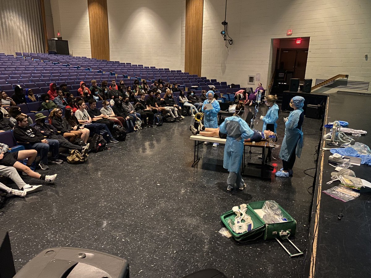 MrsKBaldwin's tweet photo. Huge thank you to @VCU_IVPP and #mallorysmovement for the awesome presentations about the dangers of drinking and driving! #oneccps #lancernation #savealancer #dontdrinkanddrive #safedriving #mmadd #comehomealive #justdrive #educatingteens https://t.co/IoKAW3VF6q