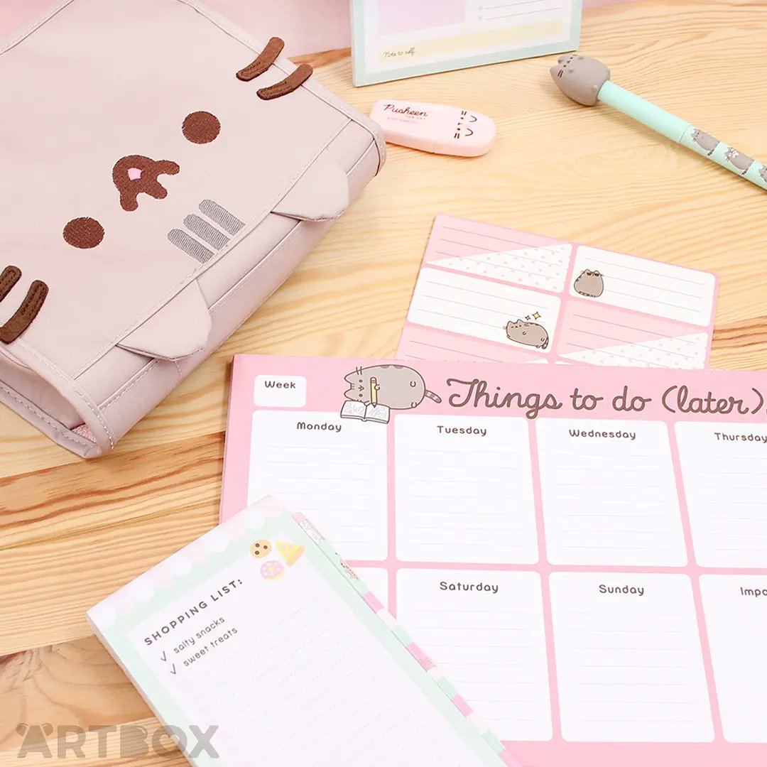 Many things to do... later 😘 We know how hard it is to keep plans on track, our new #Pusheen additions are purrfect to help organise yourself! From shopping lists to travel plans, become the ultimate organisation legend! ✏️ >> artbox.co.uk/pusheen-the-ca…