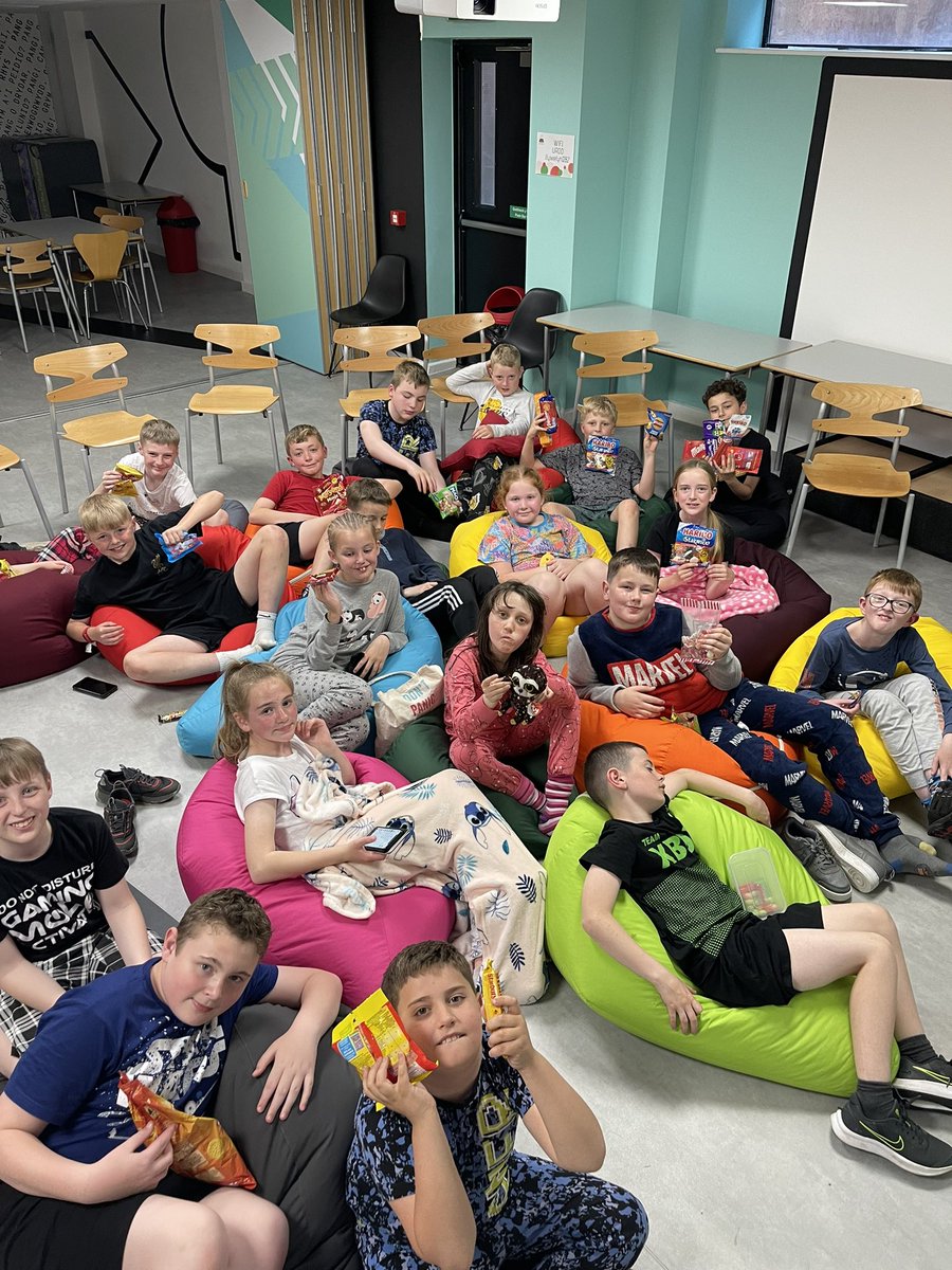 ysgolbrynhedydd's tweet photo. #CARDIFF2022 #YBH6SR #YBH6CJ Movie night! https://t.co/q8G6wjOJCo