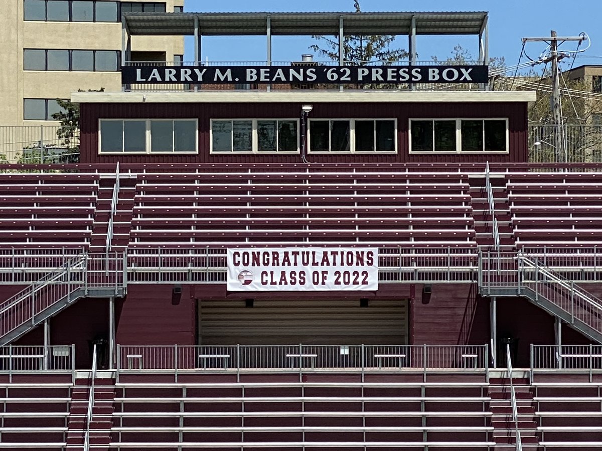 StateCollegeSD's tweet photo. Proud to honor the State High Class of 2022! #StateHigh22 #scasd https://t.co/1Nv2mC9B6h