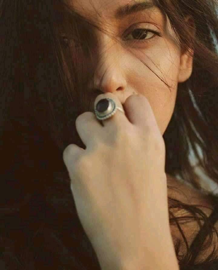 tishnalb's tweet photo. سانسوں کے "بوجھ" کو اٹھایاہوا ہے روح نے
لیکن تیرےبغیر ادھوری ہے زندگی..!!😢
#قومی_زبان https://t.co/KNyj0qZDNZ