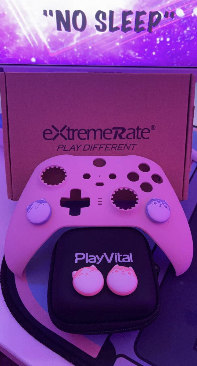 Night0wLita's tweet photo. ✨I've partnered up with @ExtremeRate & received this cute new case for my Elite 2 controller. Now I can play in style. Thank you! 🎮
✨Gamer lover, you can use this coupon code and get 10% OFF any product in the store ➡️ Night0wLita
#gamer #twitch #controllerpc https://t.co/em0ntj1rRt