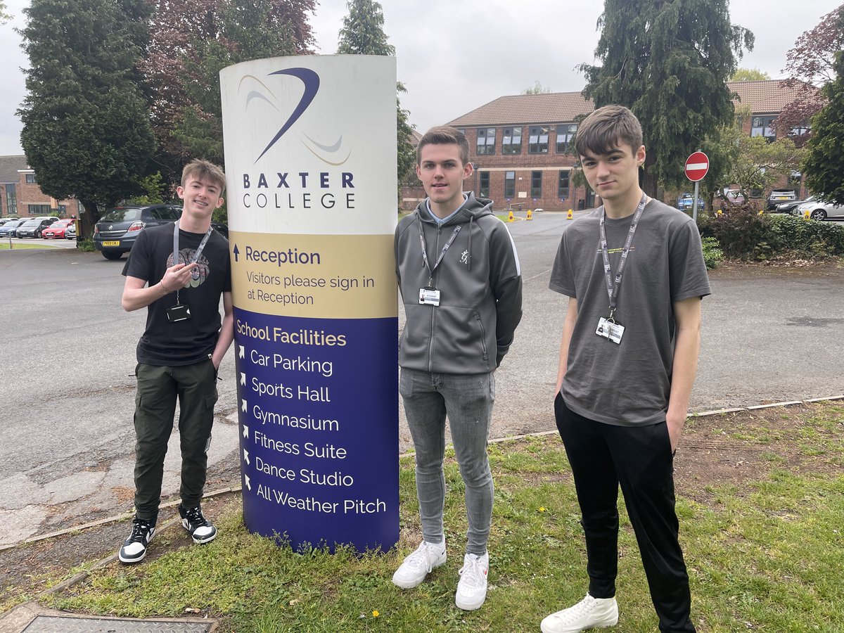 We would like to congratulate Leo and Sam as our new Head Students for 2022 - 2023, supported by their Deputy, Logan! 🥳

Well done to all the candidates for a successful campaign season and we look forward to seeing the changes you have in store for our school community!