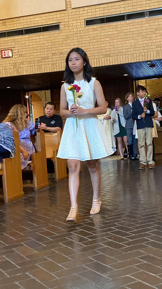 spsdfw's tweet photo. On the first Friday in May, the SPCCS school family gathered for our annual tradition of May Crowning to honor Mary, our Blessed Mother.
#spccs #BlessedMother #queenofheaven #maycrowning #catholicclassical #faithwisdomvirtue https://t.co/vYN3IevyDR