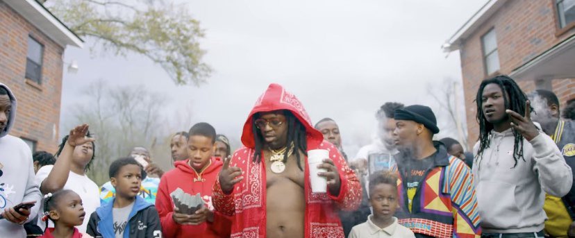 UrbanPapers_'s tweet photo. 📂THREAD: La guerre entre YSL et YFN, Young Thug VS YFN Lucci, la mort de Big Nut, la division d’Atlanta et les 2 lois RICO. 

Comment 2 rappeurs de la même zone ont divisé les Bloods d’Atlanta et la ville elle-même, et ont amené 2 lois RICO contre les 2 camps. https://t.co/hETydosUfh