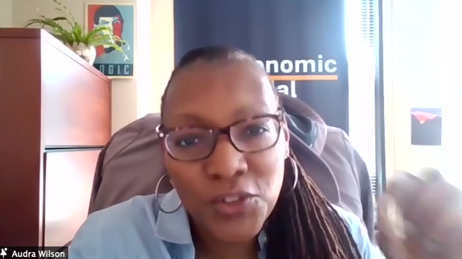 EconomicSecProj's tweet photo. “Guaranteed income is a really great organizing tool to build worker power... because employers clearly were not providing enough pay and benefits, but #guaranteedincome helps level the playing field between business and labor.” #CashStrikesBack https://t.co/LrV3HKf7i6