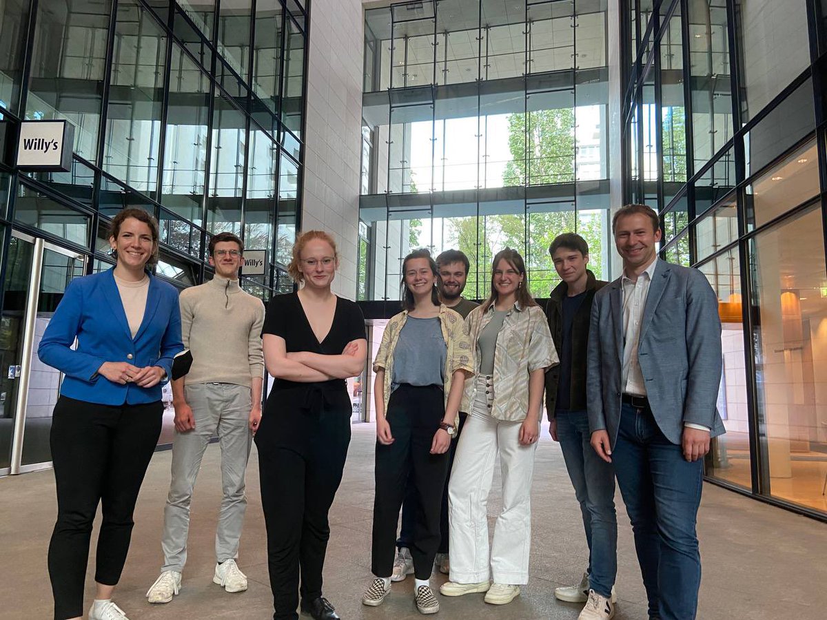 Holger Mann (@holgermannle) on Twitter photo Schon im Studium habe ich mich bildungspolitisch engagiert. Meine Crew waren die Juso-Hochschulgruppen. War eine Freude heute den BuVo zu treffen und über aktuelle Themen und Zusammenarbeit zu sprechen.
<a href="/jusohsgn/">Juso-Hochschulgruppen</a> <a href="/Lina_Seitzl/">Lina Seitzl</a> <a href="/JusosLeipzig/">Jusos Leipzig</a> Schon im Studium habe ich mich bildungspolitisch engagiert. Meine Crew waren die Juso-Hochschulgruppen. War eine Freude heute den BuVo zu treffen und über aktuelle Themen und Zusammenarbeit zu sprechen.
<a href="/jusohsgn/">Juso-Hochschulgruppen</a> <a href="/Lina_Seitzl/">Lina Seitzl</a> <a href="/JusosLeipzig/">Jusos Leipzig</a>