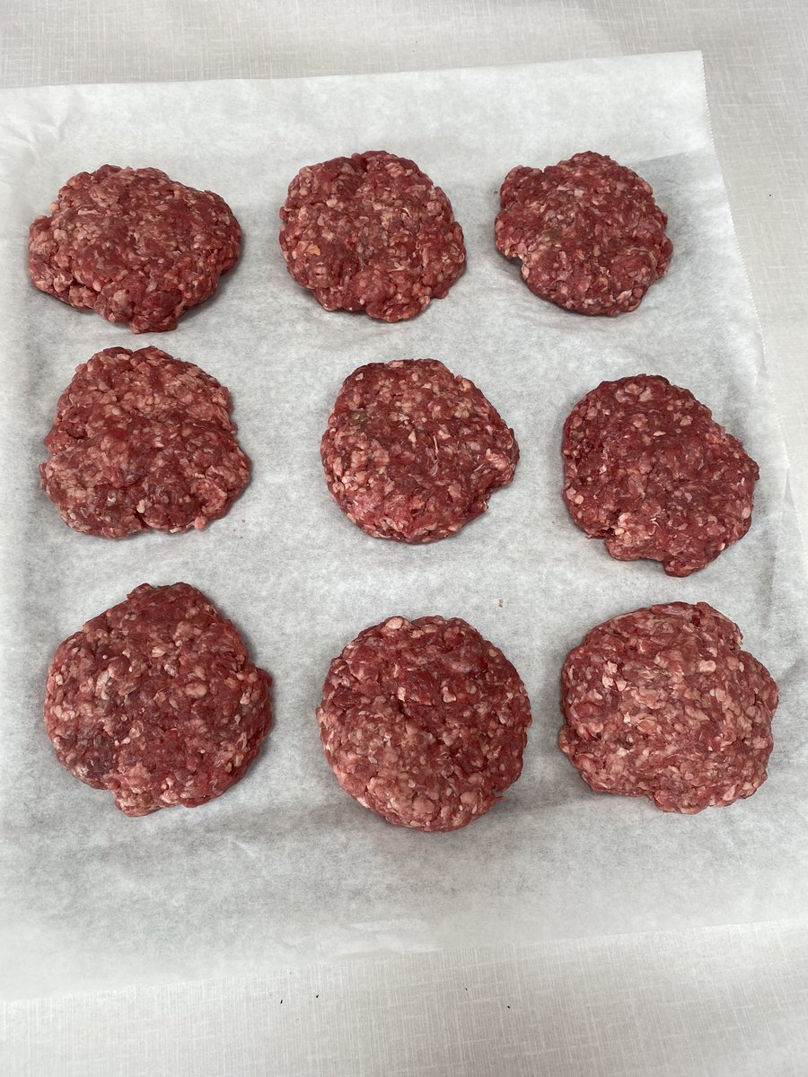 We’ve had a great Chef on the Farm visit @BeaudesertFarm with yr3 @ChancelPrimary We made burgers using beef from Farmer Mary’s white park cattle which was great fun to make and yummy to eat #fieldtofork @LEAF_Education @ChefsAdoptaSch @AcadCulArts