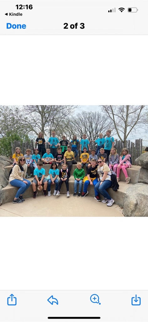 FMCSDKnights's tweet photo. Second graders and their teachers, Mrs. Eynon and Mrs. Forney went to the Omaha Zoo last week. They loved seeing the animals up close. Special thanks to the bus driver and to all of the parents and grandparents who went. It was a great day! https://t.co/9Zjik2OwVK