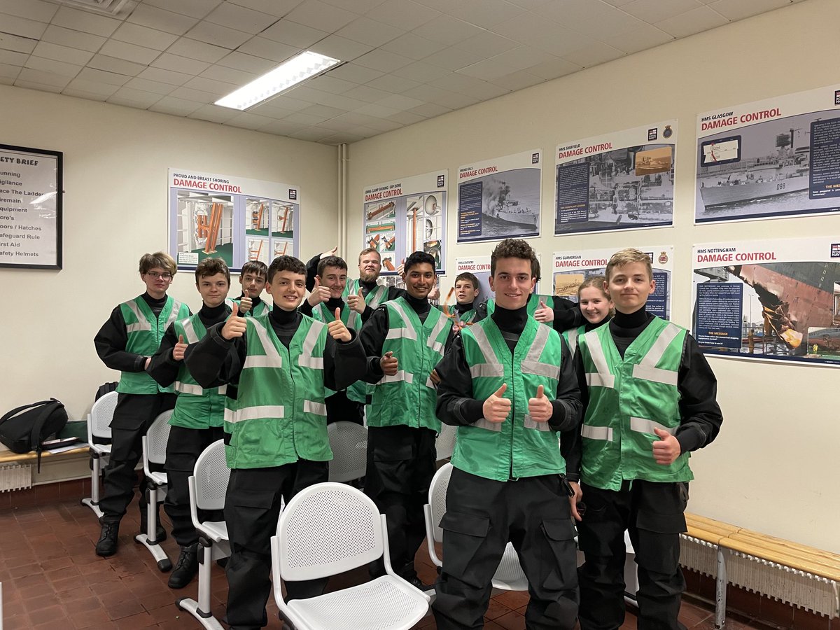 RGS_CCF's tweet photo. Amazing day out fire fighting and repairing damage at the Damage Repair Instructional Unit @RoyalNavy #HMSExcellent #Cadetexperience #DRIU https://t.co/FmSt5ge0CY