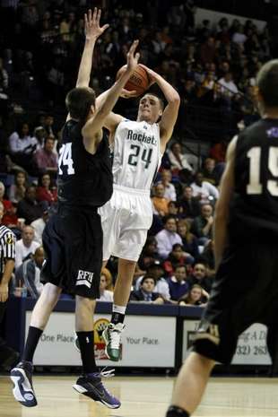 Congrats to <a href="/kevin_theclutch/">K Fur</a> for being named to the Raritan High School Athletic Hall of Fame!
The first play that comes to mind when I think of Kevin is his put-back in the State semi-final vs. Gov Livingston. Loudest roar I've ever heard in the gym at Raritan!
#Relentless