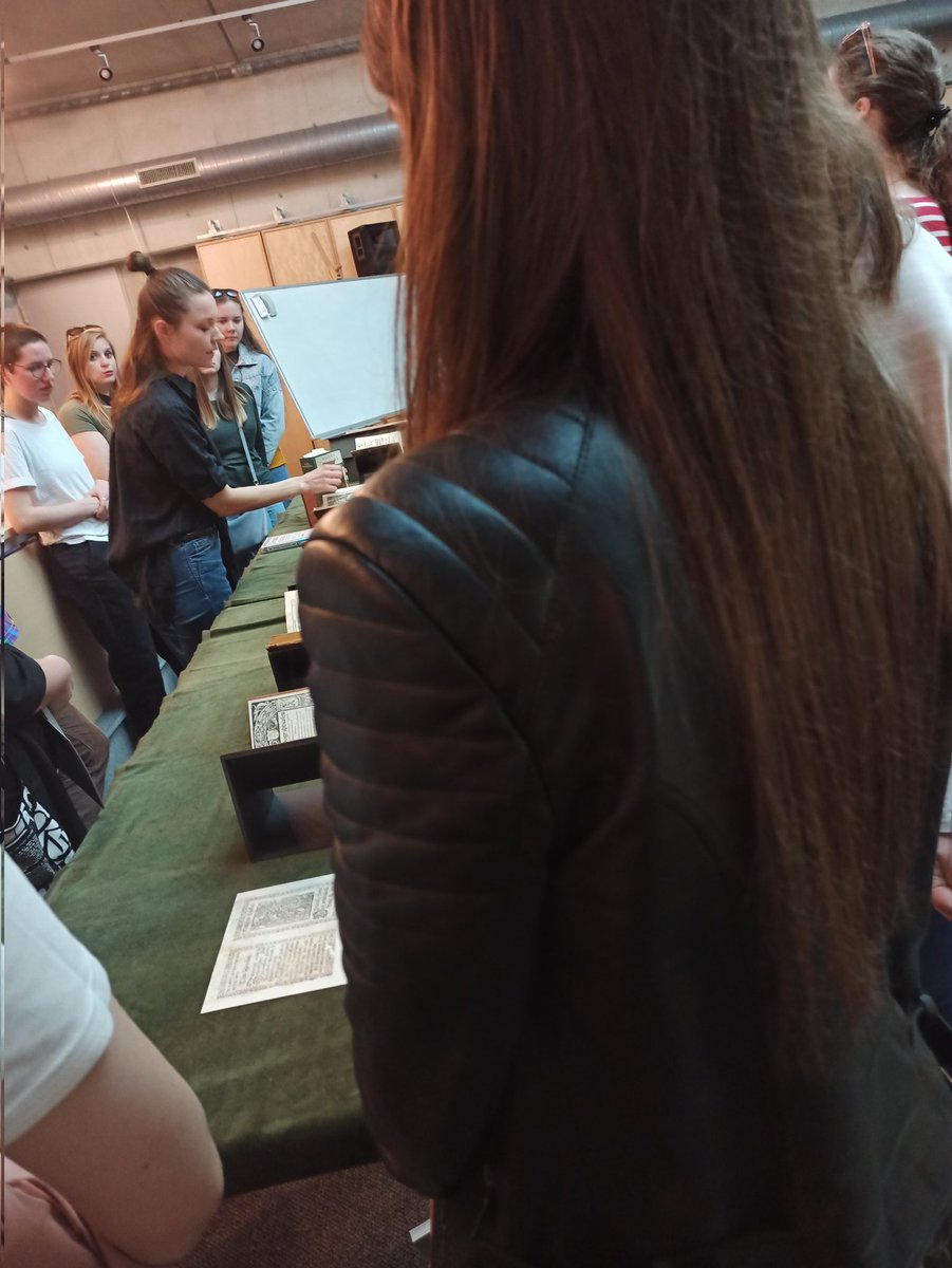 BWPMpolish's tweet photo. The project participants took part in a presentation of old prints in @BibliotekaUW Thanks to @osuch_martyna for telling US about the past and showing us how the past meets the present. 
#UW #NAWA #internationalstudents https://t.co/H2PxJ6FiIN