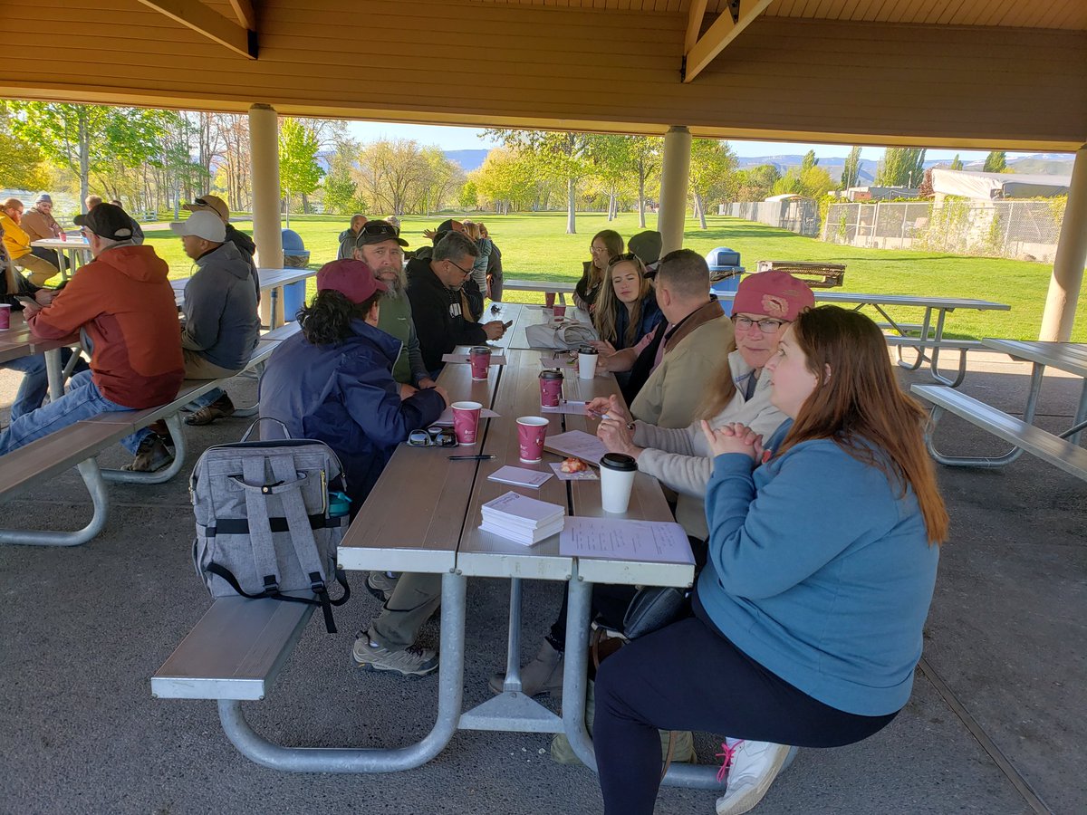 Phytoseiid's tweet photo. Final day of the #ESAbiocon field tour. Great feedback, ideas for new tours, new collaborations, and at least one grant proposal and one working group idea may have been born today. 

@PIE_Entsoc @EntsocAmerica https://t.co/uUFM2KQW3S