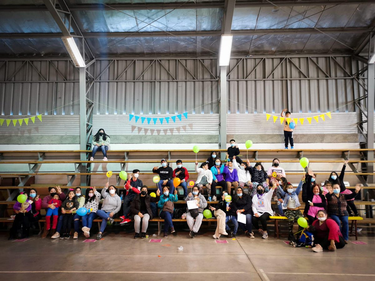 [Noticias desde #Chile 🇨🇱]

Hace unos días, <a href="/ENMARCHA_/">ENMARCHA</a> realizó esta linda actividad para dar inicio al año del Programa #AbriendoCaminos en la Región de O’Higgins 🤗

¡Fue una jornada llena de risas, juegos y buenos momentos!