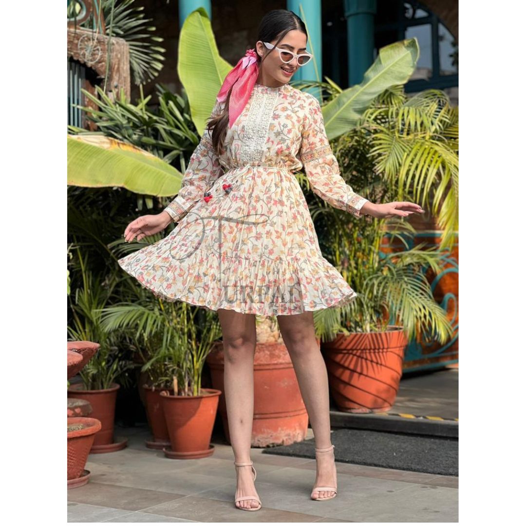 Turpaijaipur's tweet photo. Clothes are like a good meal, a good movie and great pieces of music.βΒ
We Deal in Wholesale β¨
For more Details contact us on:8384901698π
#fusionwear #fashionstyle #stylefashion #wholeseller #wholesaledeals #clothingbrand #turpai https://t.co/ijQAVb9ktA