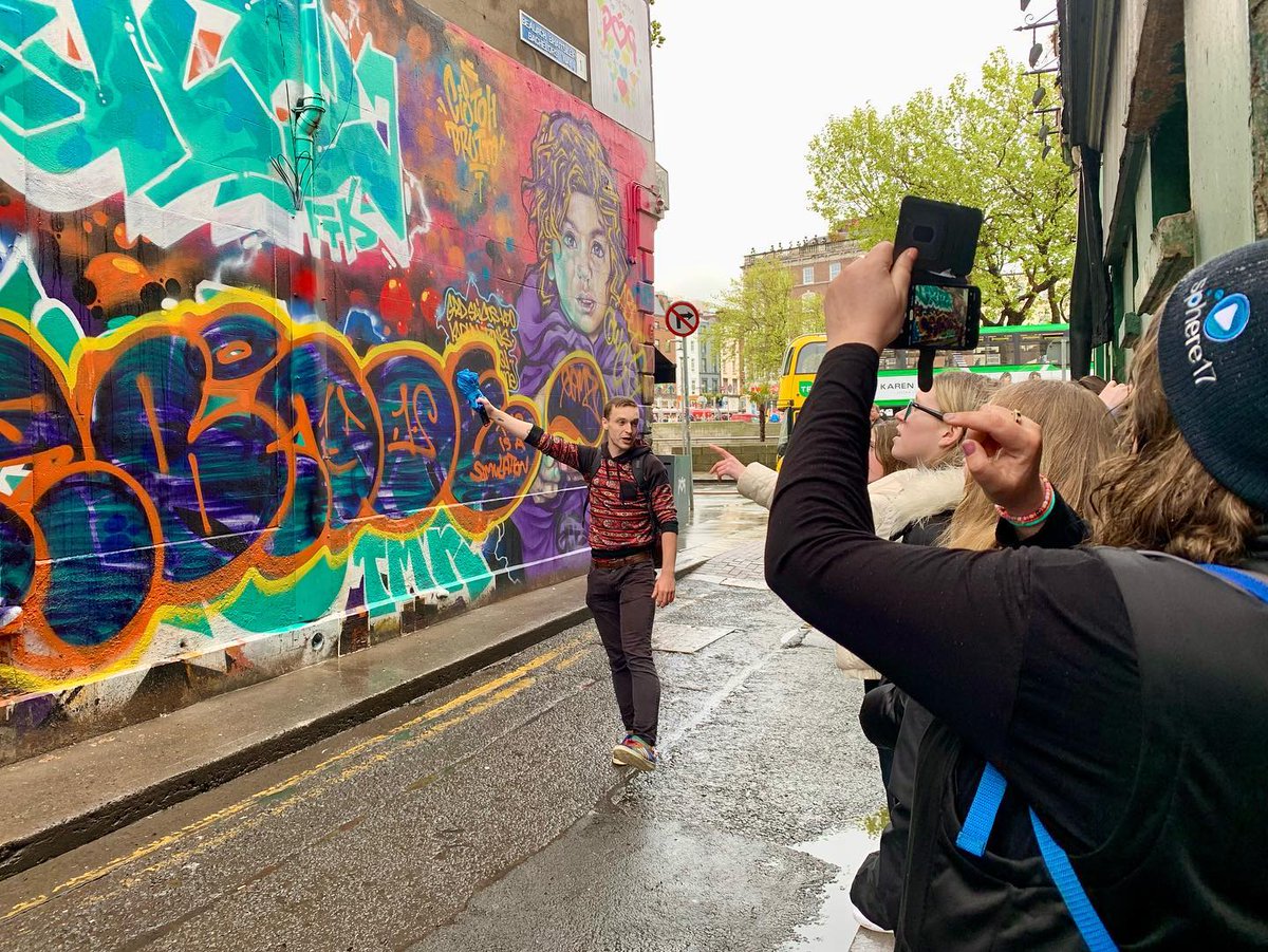 CPDarndale's tweet photo. Creative Places Darndale and @Sphere17RYS street art tour with Alternative Dublin City.
The tour was part of a wider project Creative Places Darndale and Sphere 17 are working on for Cruinniรบ na nรg 2022.
#streetart #cpdarndale #sphere17 https://t.co/ab6bfyOxsm
