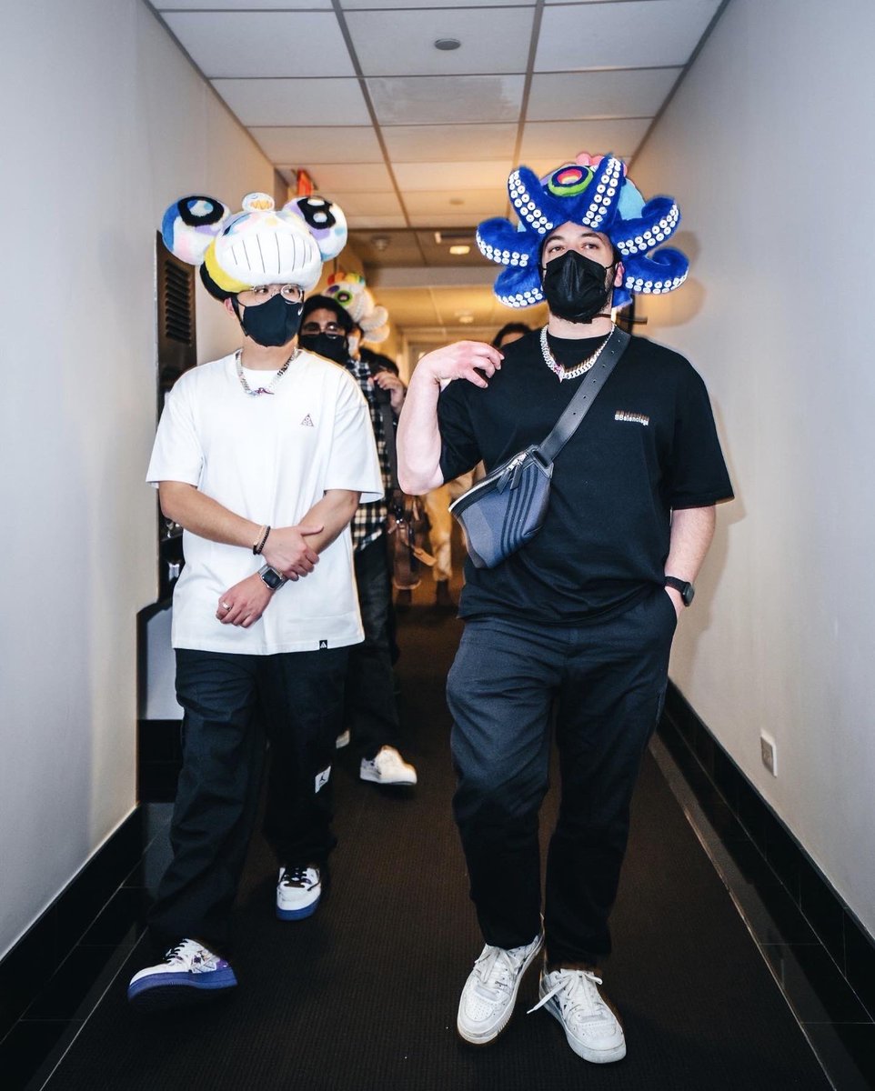 clegfx's tweet photo. Is this all real??? Or am I dreaming. Thank you @takashipom . @benitopagotto @Zaptio https://t.co/27nZIAQp24