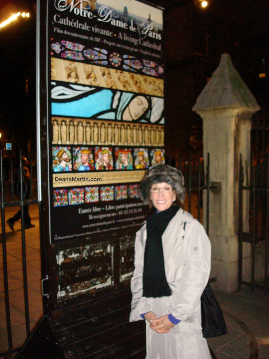 Travel memories from the beautiful city of Paris, France ⛪️ At Notre-Dame Cathedral
#TravelTuesday