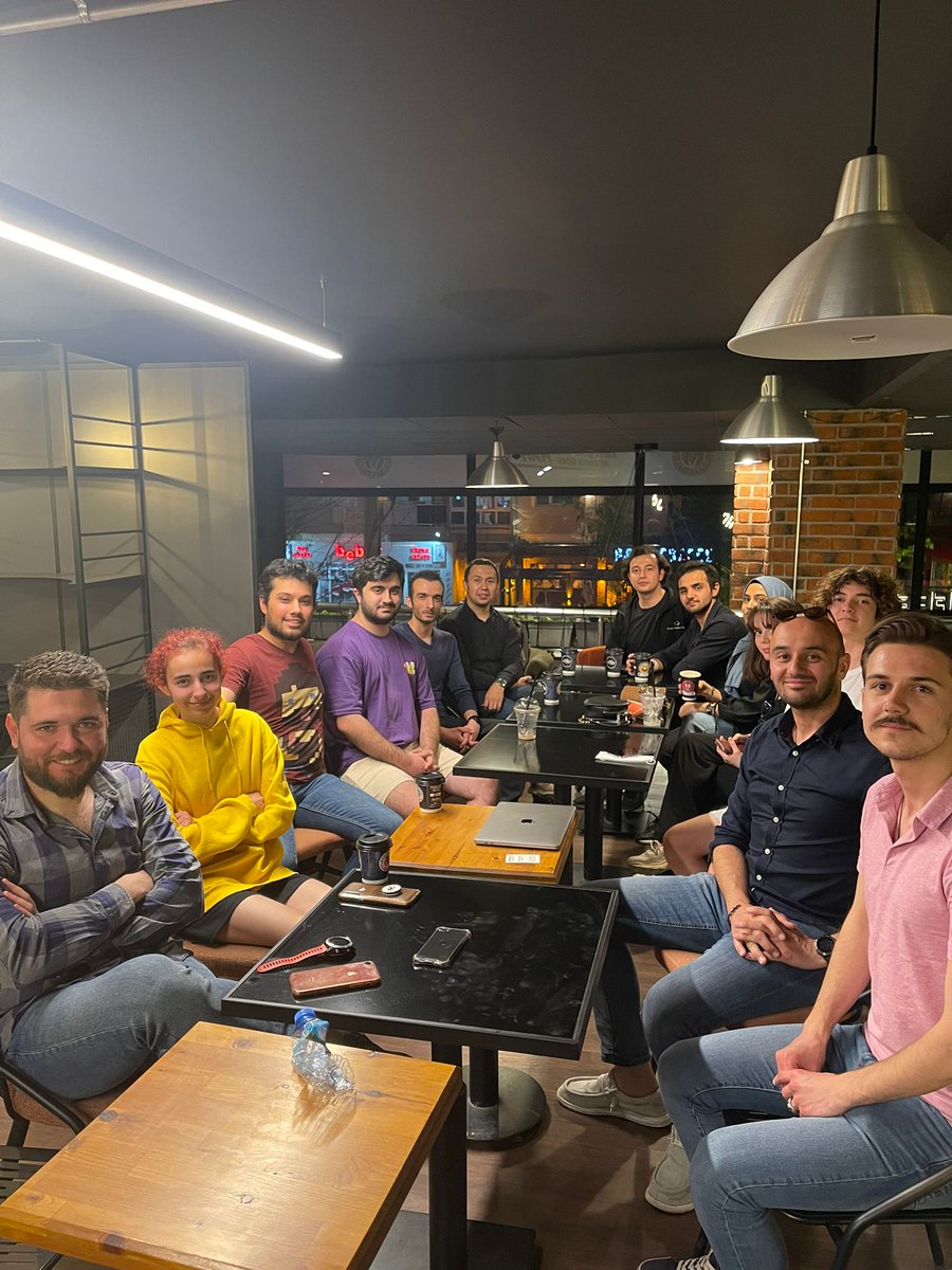 gdgmugla's tweet photo. Muğla Teknopark ve Muğla Sıtkı Koçman Üniversitesi'nden girişimci, akademisyen ve öğrencilerin katılımıyla "Community Building" kahve sohbetini gerçekleştirdik🎉 https://t.co/obaHFsLDq3
