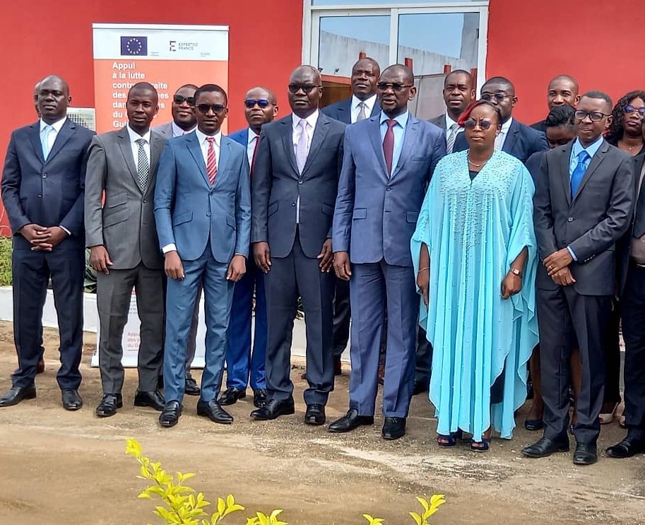 modestekrah's tweet photo. Formation de 25 Magistrats du ressort de la Cour d'appel de Daloa en #RCI sur #HumanTrafficking dans le cadre du projet @altp_guinee 
@expertisefrance @UEenCI @TIPSOM_WCA @PROMIS_WAfrica @Gouvci @solidarite2021 https://t.co/yCgHPqCgwi