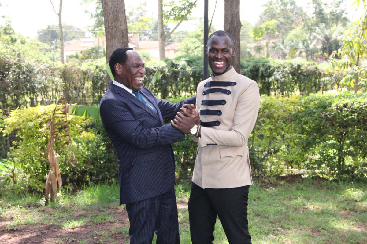 EzekielMutua's tweet photo. It was an honour to meet top rapper Mr. Kennedy Ombima alias King Kaka earlier today and to share my vision for the music industry. I deeply appreciate the support and prayers of such key industry players in crafting my strategy for taking the music industry to the next level. https://t.co/ENJeqHCnoc
