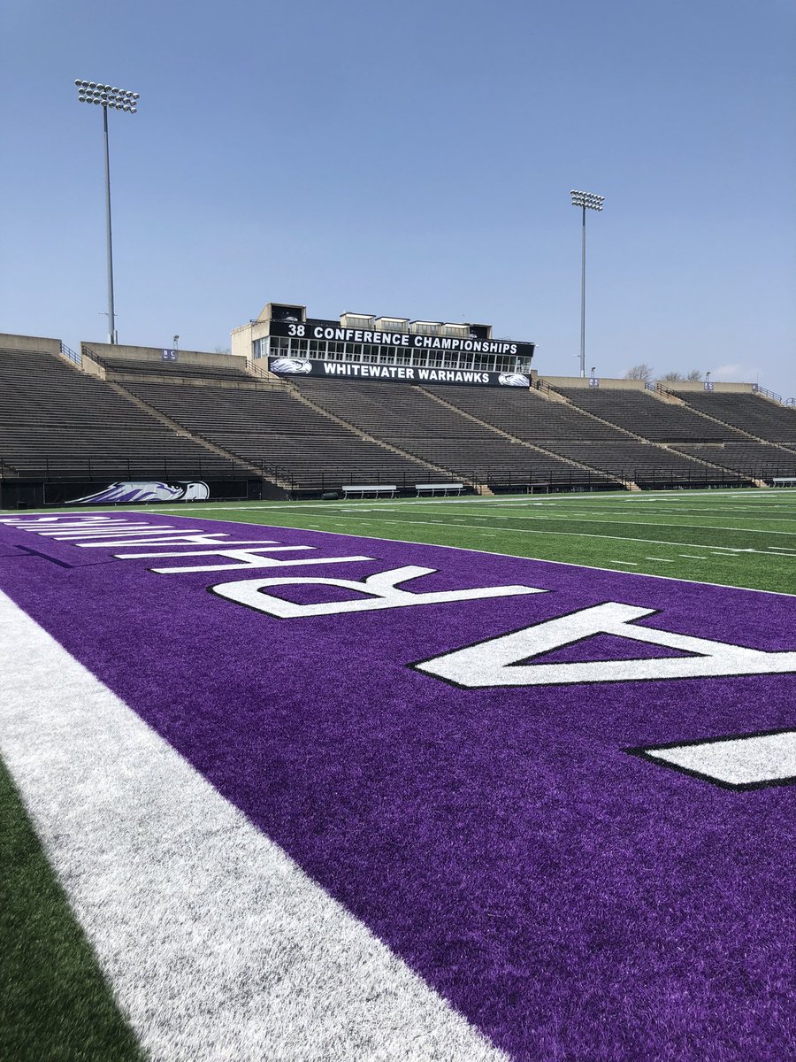 Cain_Sam3's tweet photo. Thanks @Coach_Pogue for having me out to UW-Whitewater! Had a great time seeing the campus and facilities! @HLR_FOOTBALL @Coachziemba46 https://t.co/dhc2IA4BZu