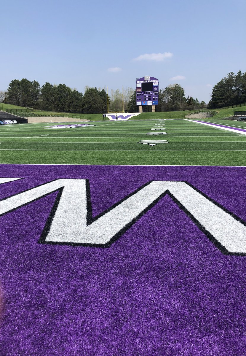 Cain_Sam3's tweet photo. Thanks @Coach_Pogue for having me out to UW-Whitewater! Had a great time seeing the campus and facilities! @HLR_FOOTBALL @Coachziemba46 https://t.co/dhc2IA4BZu