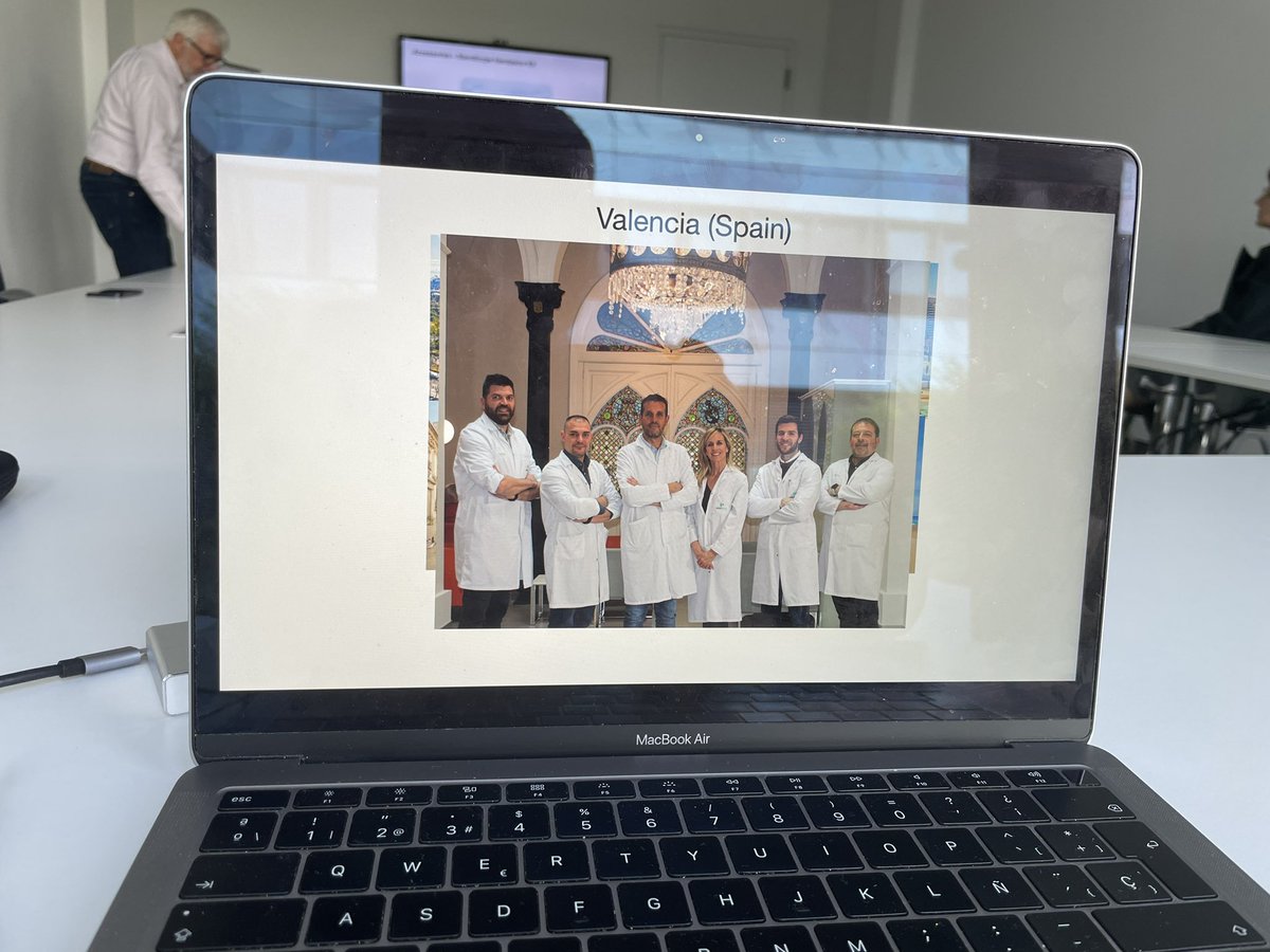 vcarratala's tweet photo. Terrific Wrist arthroscopy course in Arthrolab Munich, a really nice experience sharing 2 wonderful days with Dra Harhaus from @BGKlinikLu and her team 
Thank you very much @ArthrexMedEd and Thomas Aust for the invitation to participate as a faculty
@cirugiamanovlc https://t.co/RWrx8q8cls