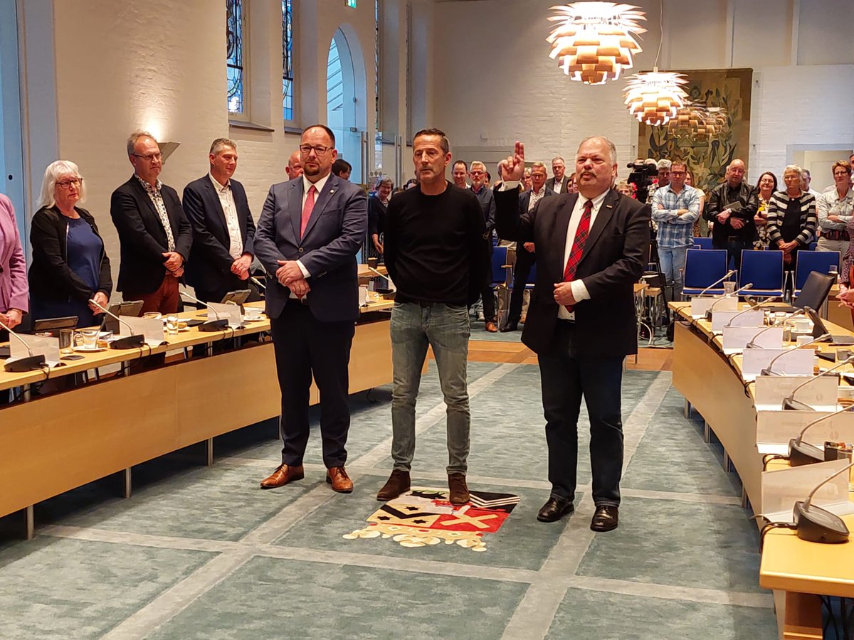 Willem tweet media