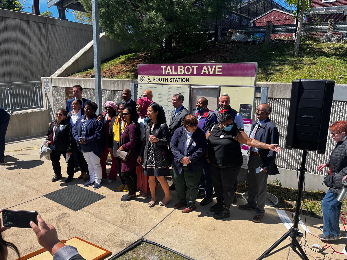 jarjoh's tweet photo. Worth noting we still a plan and funding to electrify the #FairmountLine and make trains as frequent as every 7-15 min. Let's celebrate today and keep on fighting! https://t.co/pE3HUmSOVl