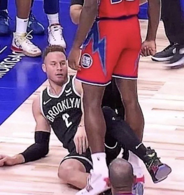 MylussyNmyCrack's tweet image. Me in the front row of the Jesse Williams play