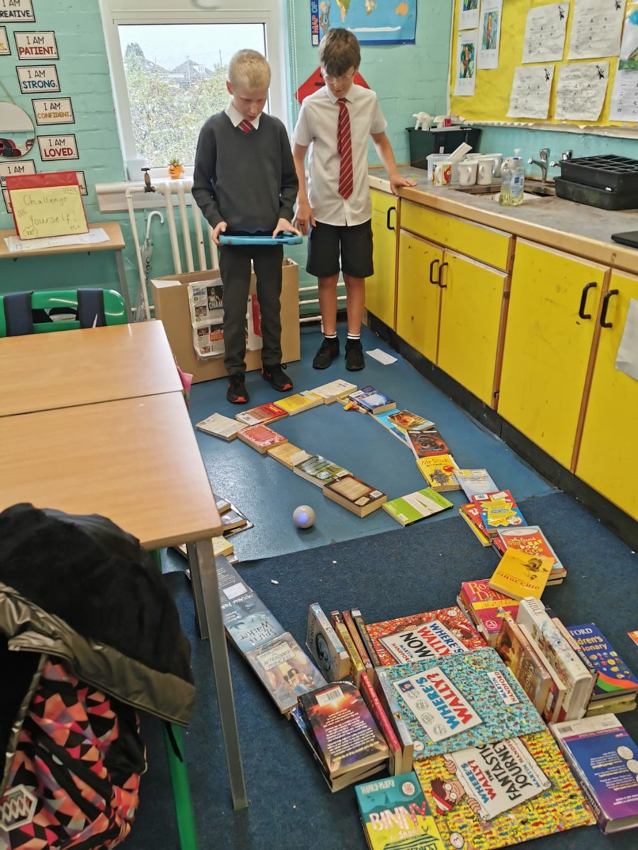 Carolside_PS's tweet photo. P6c used their problem solving skills and worked together as a team to build courses and apply their coding skills to navigate the Spheros around them! 🌟#CPSSTEM https://t.co/Bjrb5by4Ii