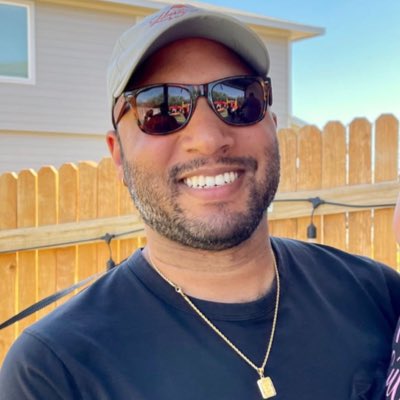 Stephannn's tweet photo. #NewProfilePic https://t.co/ND9zah9aM3
