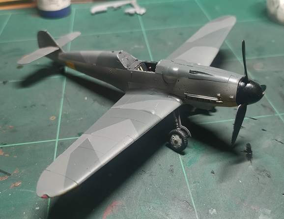WartsNAllModels's tweet photo. Going live on https://t.co/cqPPEWFwbQ in 30 minutes (9pm CEST, CAT) it'd #decal time for the #Bf109, and some #touchups for the #Ju88. Pop past and chat! #scalemodels #ww2 #aircraft #airfixmodels #tamiyamodels #art #hobby #miniatures #plasticmodels #Luftwaffe #Jg52 #Messerschmitt https://t.co/FRSZXm7PNf