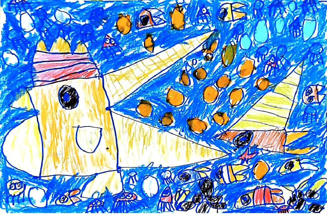 Ricco_n_Arshad's tweet photo. Recently Arshad learned to draw fish and other marine animals.
This 5 year old momo's work is cool, we like it, we hope Arshad can make a work like this
@repahlevi https://t.co/sK340vvOYI