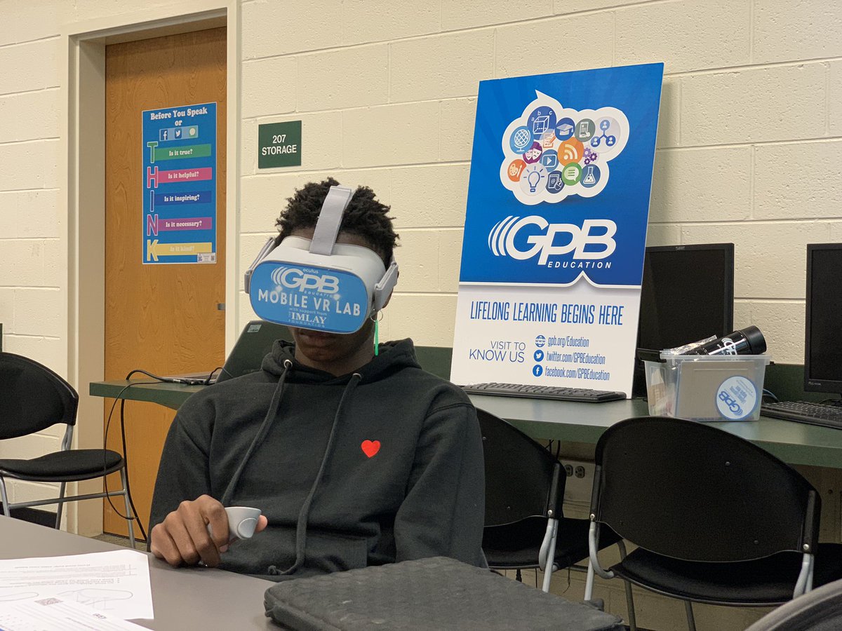 GPBeeBozz's tweet photo. Having a jaw-droppingly great time in the @SMMediaCenter at Stockbridge MS sharing the @GPBEducation #CivilRightsMovement virtual learning journey with #GAStudies students. #GPBatSMS @SMS_HCS #VRinEdu https://t.co/985L9fanUL