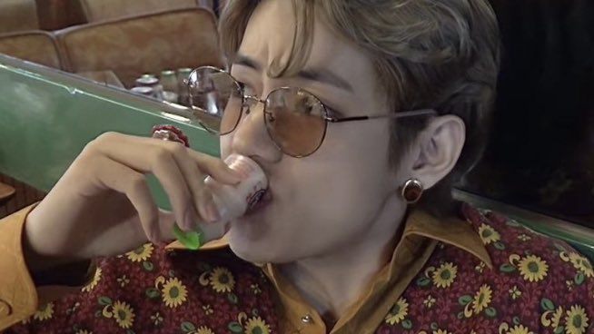 taetaethinker's tweet photo. taehyung drinking in pout https://t.co/MhG8VfwMHn